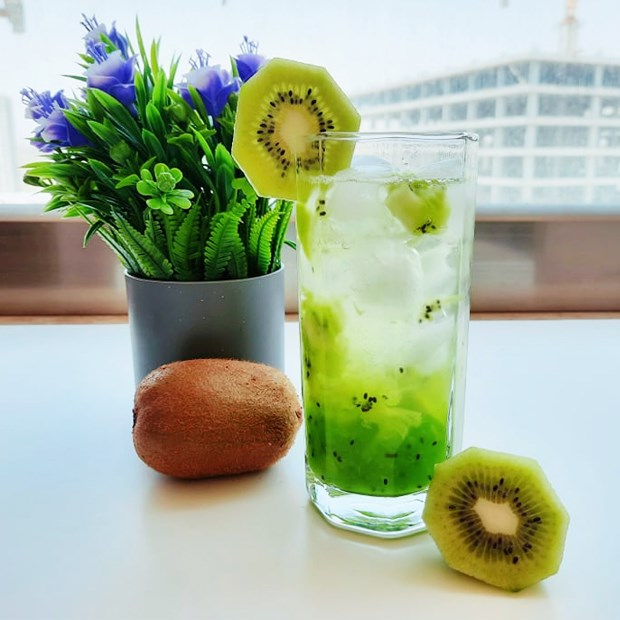 Cách làm mojito kiwi không cồn mát lạnh, thơm lừng, đánh bay cơn khát