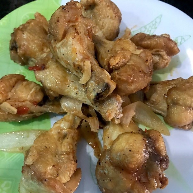 Đùi kê chiên nước mắm nam ngư bởi nồi rán ko dầu
