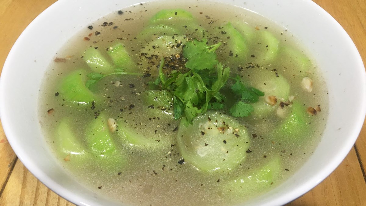 Canh mướp nấu lạc