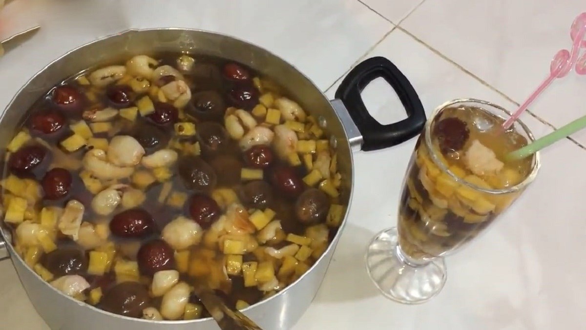 Chè chôm chôm vải
