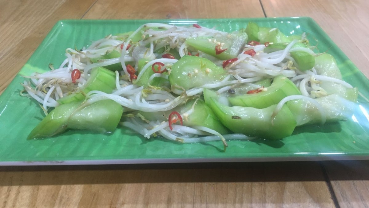 Mướp xào giá đỗ
