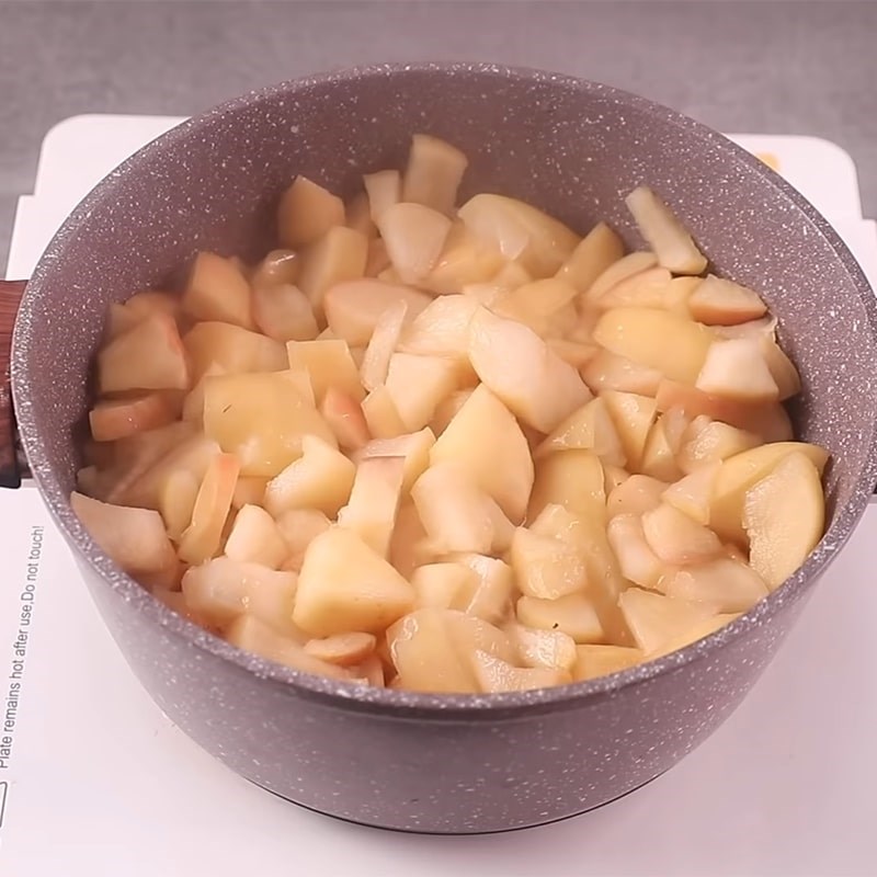 Cách làm Mứt táo cuộn bánh mì