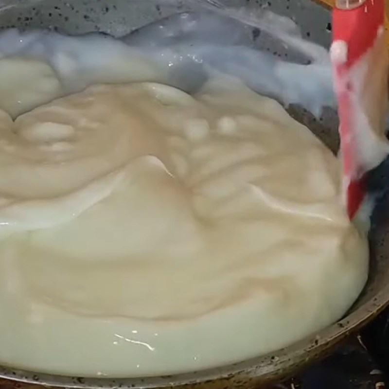 Bước 1 Khuấy bột Bánh sữa dừa không có sữa đặc