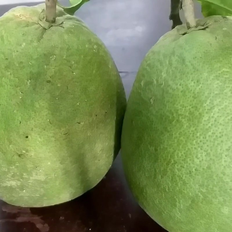 Bước 1 Làm sạch vỏ bưởi Nước vỏ bưởi