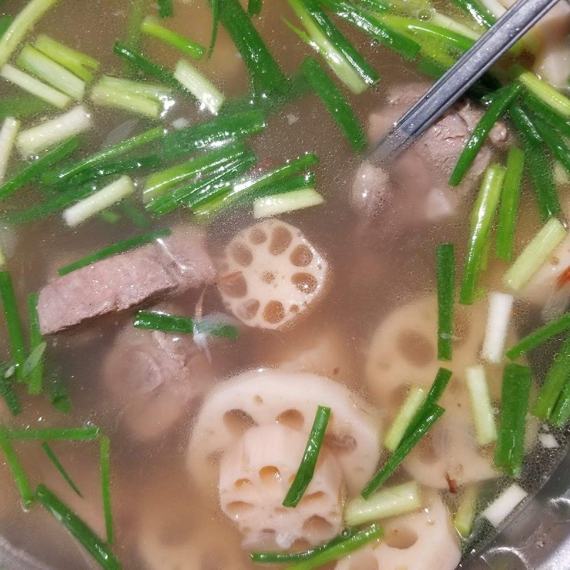 Bước 3 Nấu canh Canh sườn củ sen