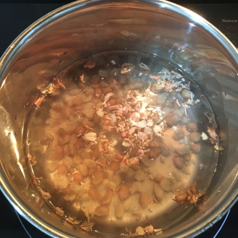 Bước 3 Nấu canh Canh bí đỏ đậu phộng
