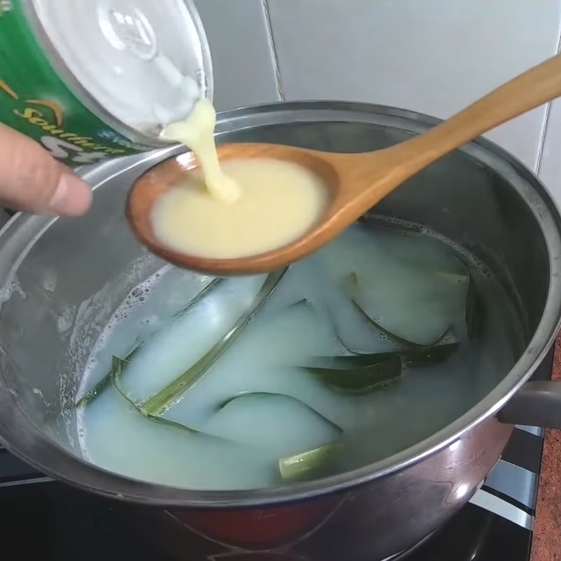 Bước 3 Nấu sữa Sữa hạt sen thuần túy