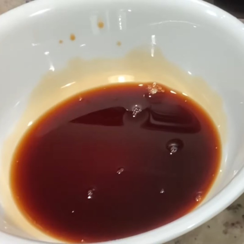 Bước 1 Pha sốt Nước tương ngọt
