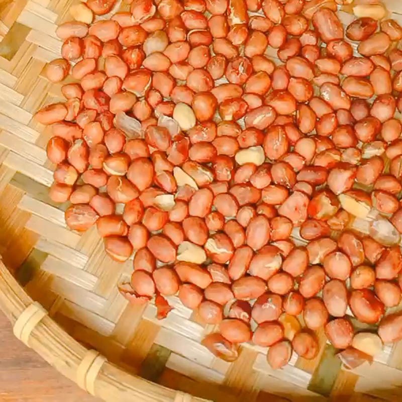 Bước 1 Rang đậu phộng Nước mắm đậu phộng