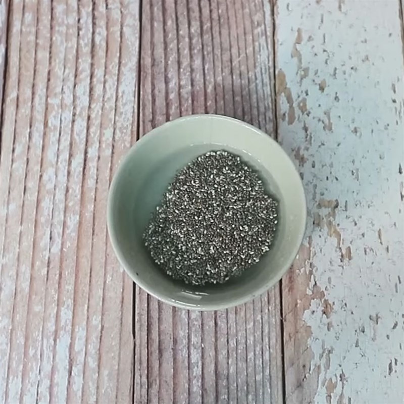 Bước 2 Sơ chế các nguyên liệu khác Bánh qui hạt chia trứng muối