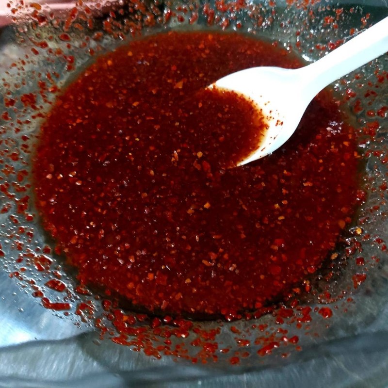 Bước 1 Sơ chế nguyên liệu Đậu phộng rang tỏi ớt (Công thức được chia sẻ từ người dùng)