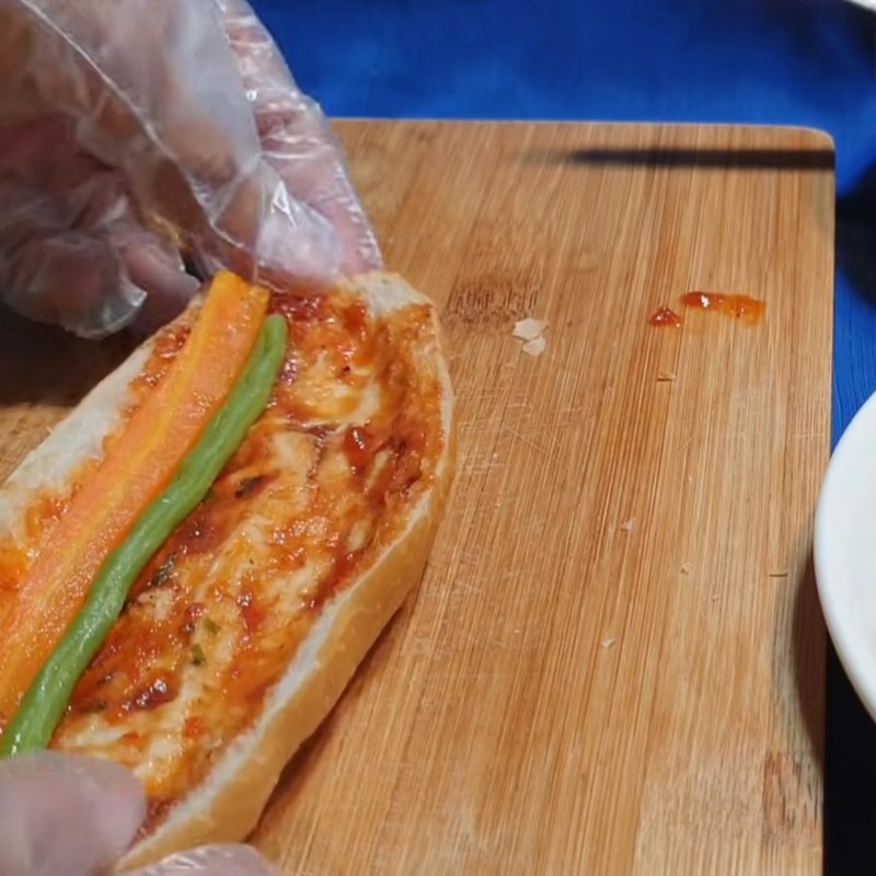 Bước 4 Tạo hình chả Chả hoa chay từ bánh mì