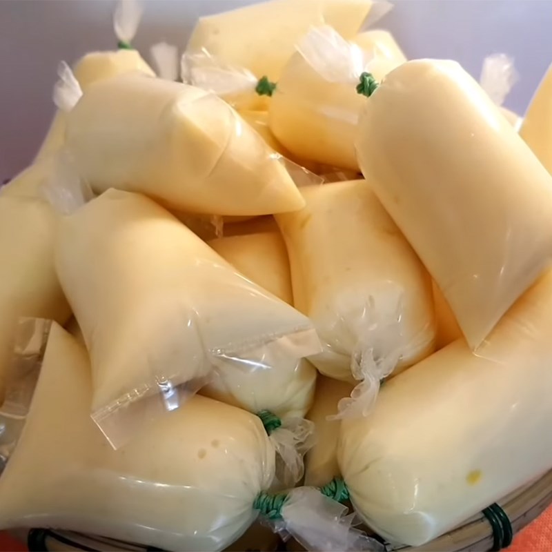 Bước 9 Thành phẩm Sữa chua đào bịch