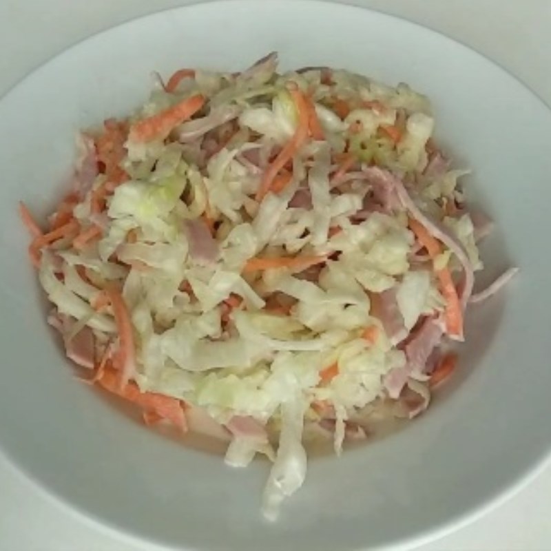 Bước 4 Thành phẩm Salad bắp cải trộn mayonnaise jambon