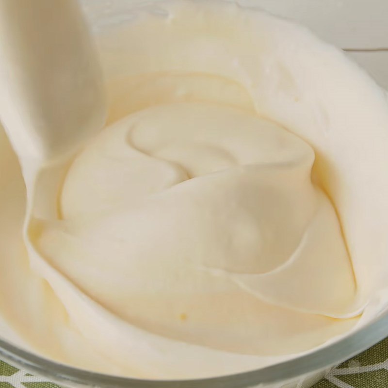 Bước 5 Trộn bột bánh với lòng trắng trứng Bánh chuối Thượng Hải