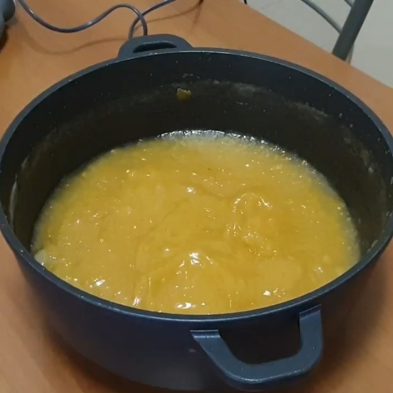 Bước 3 Xay nhuyễn và sên đặc làm mứt lê Mứt lê