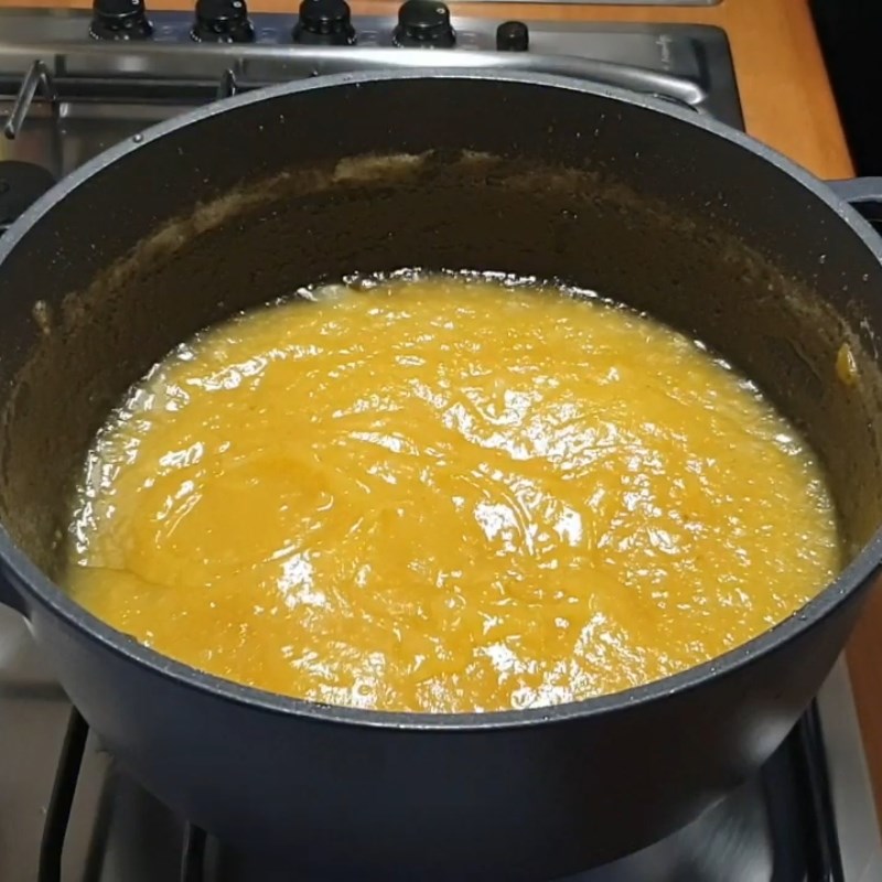 Bước 3 Xay nhuyễn và sên đặc làm mứt lê Mứt lê