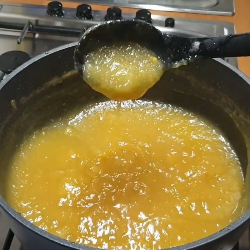 Bước 3 Xay nhuyễn và sên đặc làm mứt lê Mứt lê