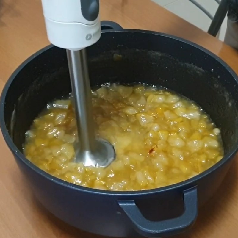 Bước 3 Xay nhuyễn và sên đặc làm mứt lê Mứt lê