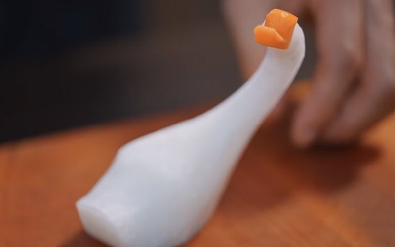 Cố định mỏ v&agrave;o đầu thi&ecirc;n nga 