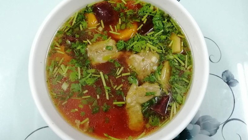 Canh sườn khoai tây rau củ