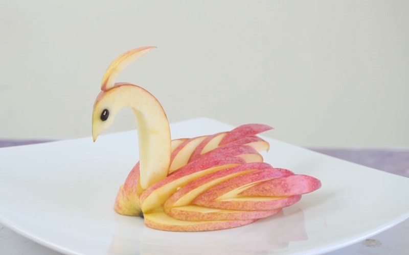 C&aacute;ch tỉa con thi&ecirc;n nga bằng quả t&aacute;o