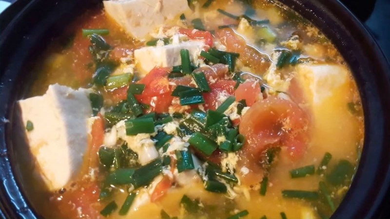 Canh c&agrave; chua trứng đậu hũ