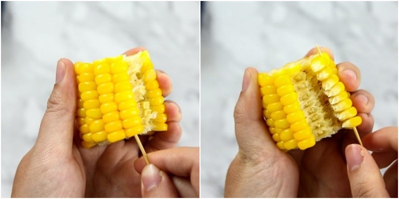 T&aacute;ch hạt bắp bằng xi&ecirc;n que
