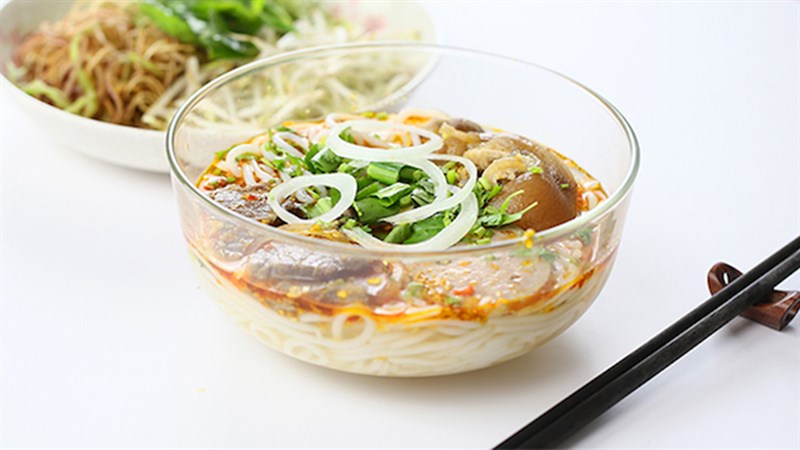 Cách nấu bún bò Huế tại nhà công thức chuẩn nhất, ngon ngây ngấy