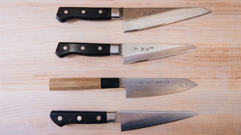 Dao Garasuki v&agrave; Honesuki