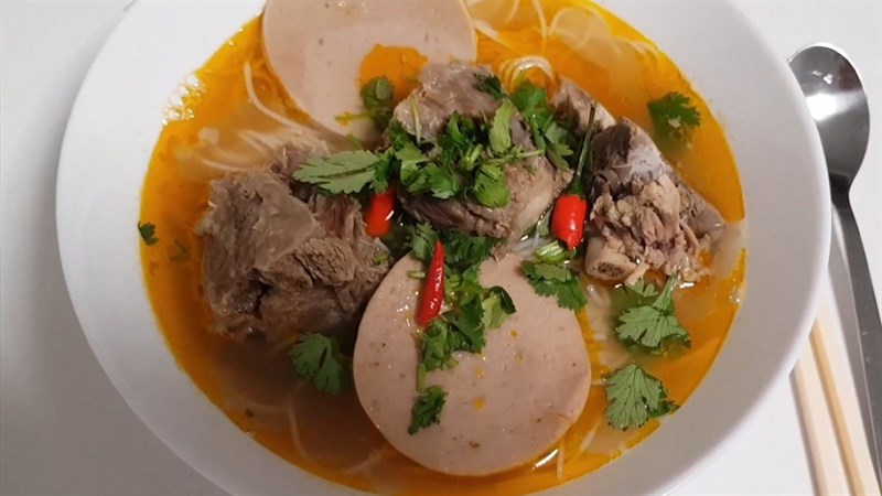 Cách nấu bún bò Đà Nẵng