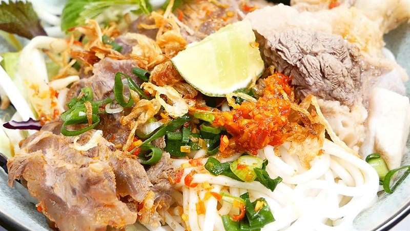 Cách làm bún bò khô hấp dẫn, mới lạ giải ngấy cho bữa ăn