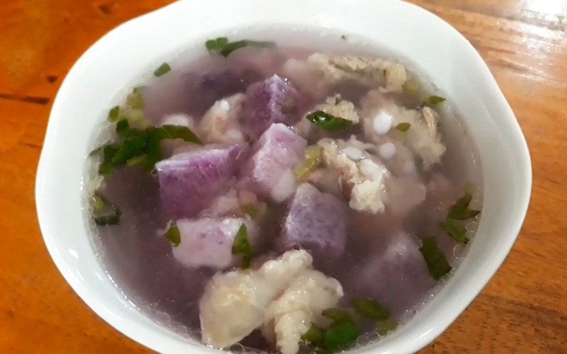 Canh khoai mỡ sườn heo