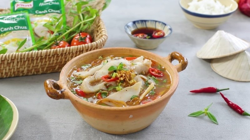 Canh măng chua cá diêu hồng