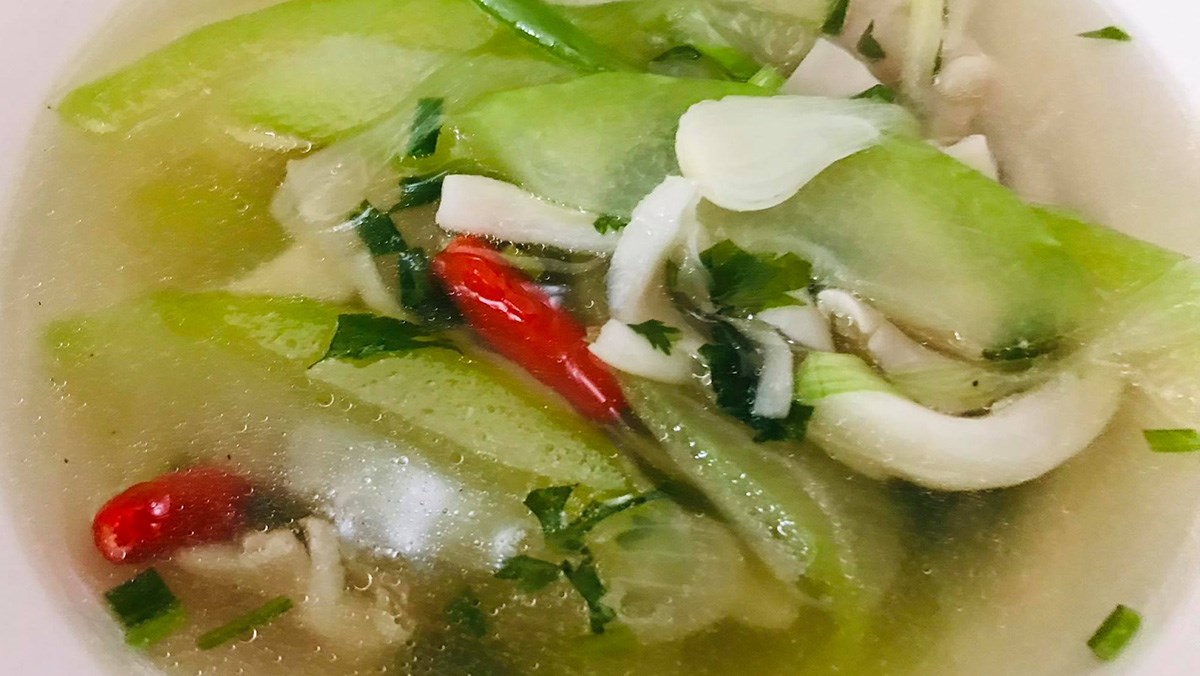 Canh bí đao nấu nấm bào ngư