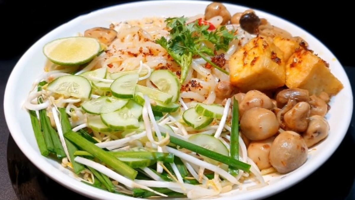 Bánh canh sa tế chay