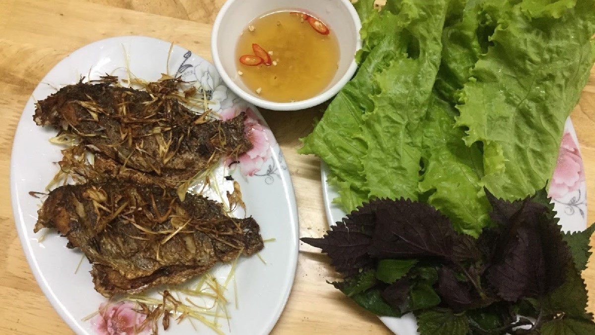 Cá rô phi rán sả ớt