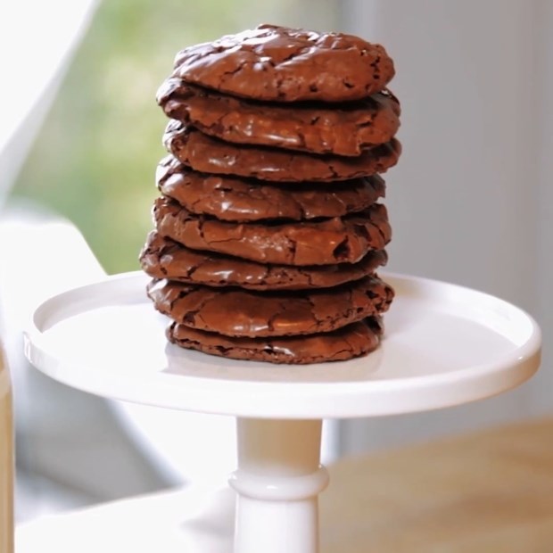 2 cách làm bánh quy socola không cần bột mì thơm ngon cực đơn giản tại nhà