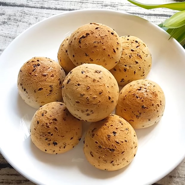 2 cách làm bánh mì mè đen mochi Hàn Quốc giòn dai cực đơn giản tại nhà