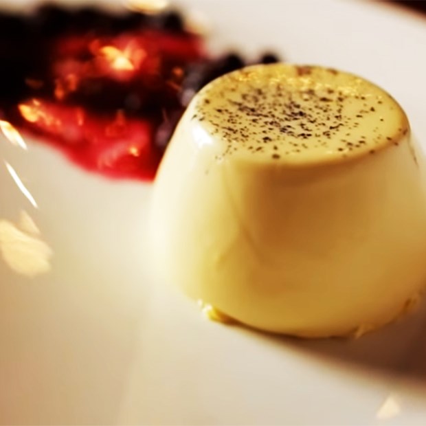 Cách làm panna cotta cơ bản kiểu Ý thơm béo, chuẩn vị cả nhà đều thích