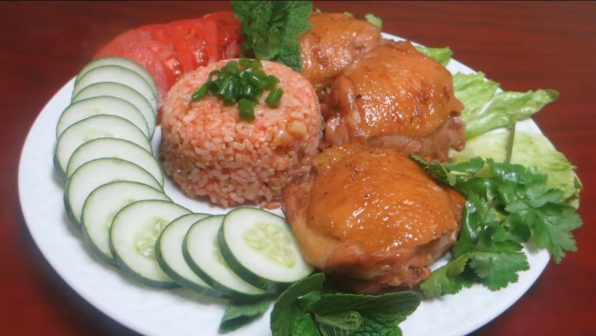 Cách nấu cơm gà roti ngon miệng hấp dẫn đậm đà hương vị dễ làm tại nhà