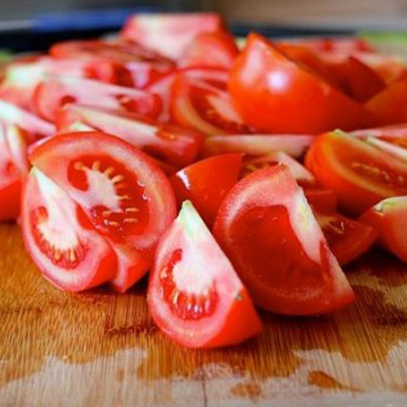 Bước 1 Sơ chế nguyên liệu Cá bè kho cà chua