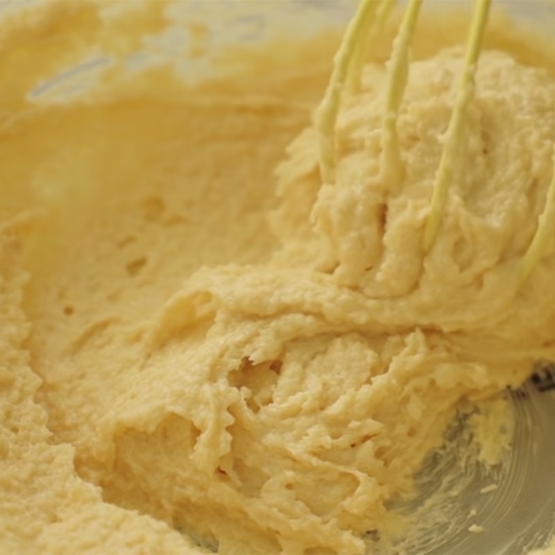 Bước 1 Đánh bơ Bánh quy tiramisu