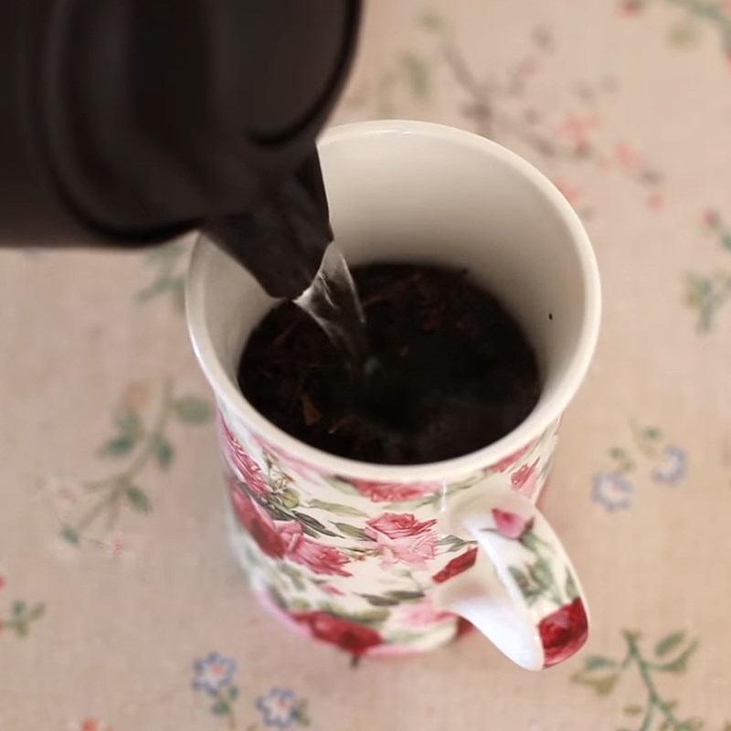 Bước 1 Hãm trà Trà sữa bá tước Earl Grey