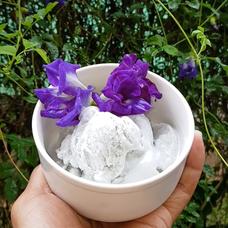 Bước 5 Thành phẩm Kem hoa đậu biếc sữa