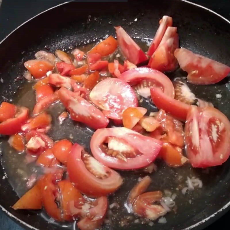Bước 4 Làm tóp mỡ sốt cà Tóp mỡ sốt cà chua