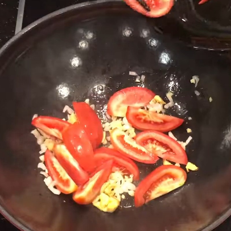 Bước 3 Nấu canh chua cá mai Canh chua cá mai