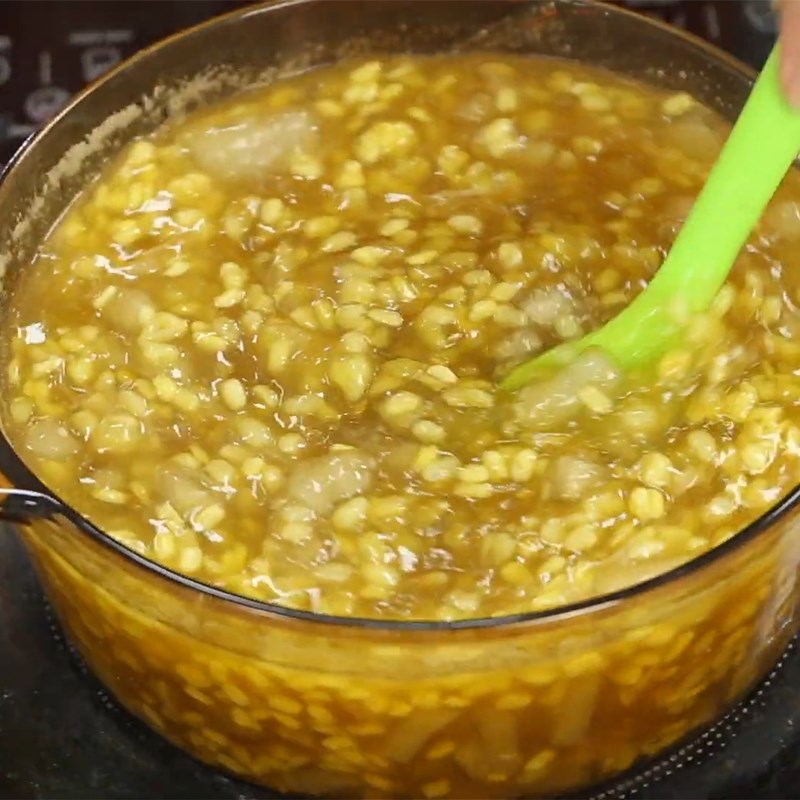 Bước 4 Nấu chè cùi bưởi khô với đậu xanh Chè bưởi từ cùi bưởi khô