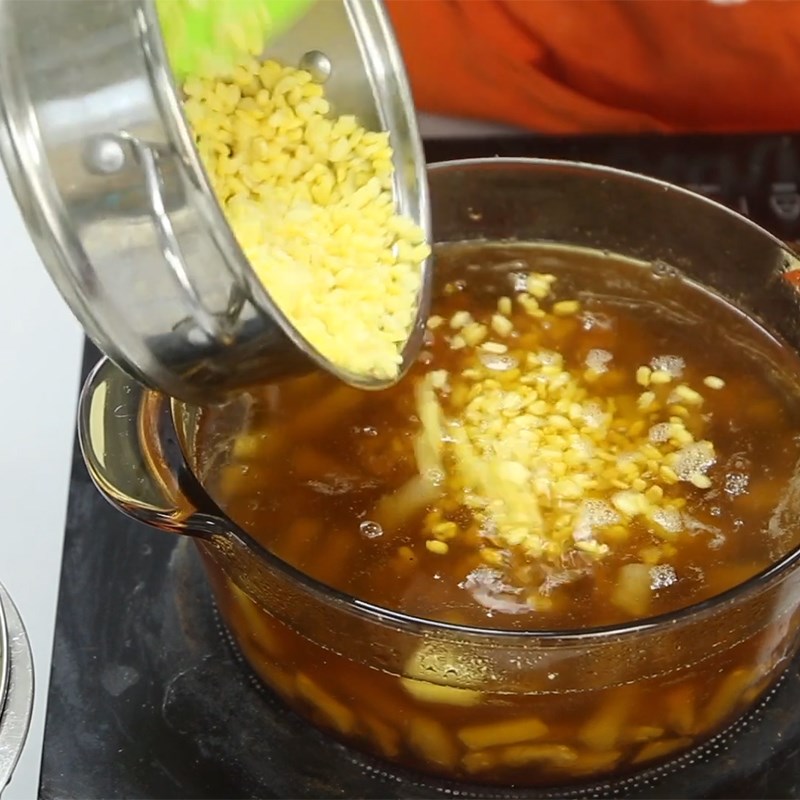 Bước 4 Nấu chè cùi bưởi khô với đậu xanh Chè bưởi từ cùi bưởi khô