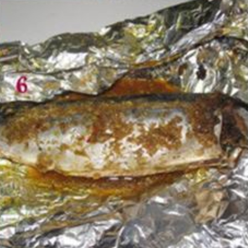 Bước 4 Nướng cá Cá Saba nướng giấy bạc